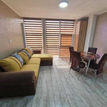 Apartament Negris Bîrlad Екстериор снимка